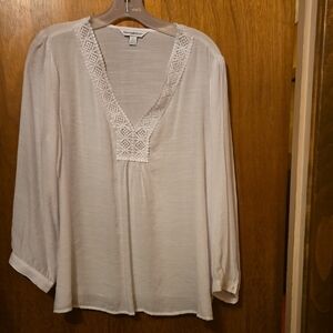 Counterparts Cream Lace V-Neck Blouse